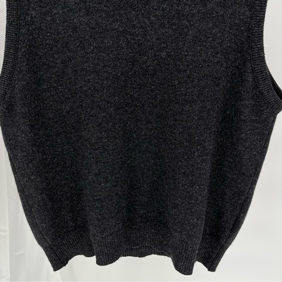 Pendleton Men’s 100% Lambswool Sweater Vest Size XL Heathered Vneck Made In USA - Picture 3 of 8